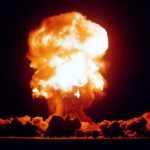 Izrael krytykuje porozumienie mocarstw z Teheranem. "Iran zbliży się do budowy bomby"