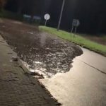 Pod osłoną nocy woda zalewa gminę Lewin Brzeski