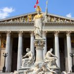 Kto zwycięży w dzisiejszych wyborach do parlamentu w Austrii?