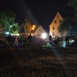 Kulminacja Odry w Brzegu Dolnym. Ludzie na wałach. Bronią miasta