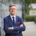 Skandal z odwołaniem Roberta Kostro. „Czarny dzień dla polskiej kultury”
