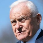 Zdaniem Millera za dużo planujemy na obronność Polski