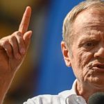 Tusk chce obciąć kasę na m.in. KPRP. Zapomniał jednak o sobie!