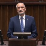 Macierewicz: dlaczego usunięto z wojska wybitnych generałów?