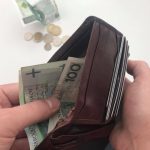Niemal połowa Polaków obawia się rachunków i opłat