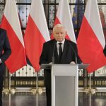Polacy najbardziej utożsamiają się z PiS, a najmniej z …