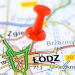 Skoczyła z 4. piętra. Co było powodem? Zakład z partnerem…