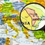 W tym kraju dzisiaj odbywają się wybory prezydenckie i referendum…