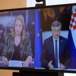 Premier: 40 proc. imigrantów przybywa do regionu samolotami