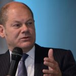 Scholz znowu chce rozmawiać z Putinem – czy kanclerz lekceważy brutalność rosyjskiego reżimu?