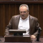 Jakubiak konkretnie do koalicji 13 grudnia: nie rozwijać tylko zwijać! Ciągniecie Polskę w dół!