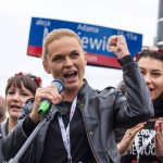 Szkoła Nowackiej nauczy młodzież jak zakładać… prezerwatywę