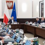 Koalicja 13 grudnia spada w sondażach