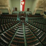 Trzecia Droga w tarapatach. KO i PiS na prowadzeniu SONDAŻ