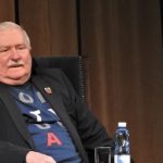 Wałęsa znowu uratował świat. Tym razem przed …