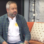 W jaki sposób można pomóc potrzebującym zimą?