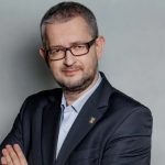 Ziemkiewicz ostrzega: rząd wycofuje się ze wsparcia rehabilitacji domowej