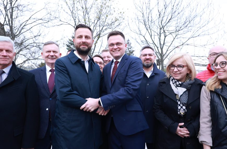 PiS do góry. Trzecia Droga w dole. Ledwo przekracza próg wyborczy!