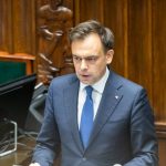 Miał docisnąć najbogatszych, uderzy we wszystkich