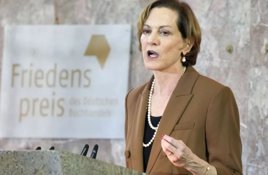 SKANDAL! Applebaum nie przestaje: „Trump to idealny kandydat na prezydenta Rosji”