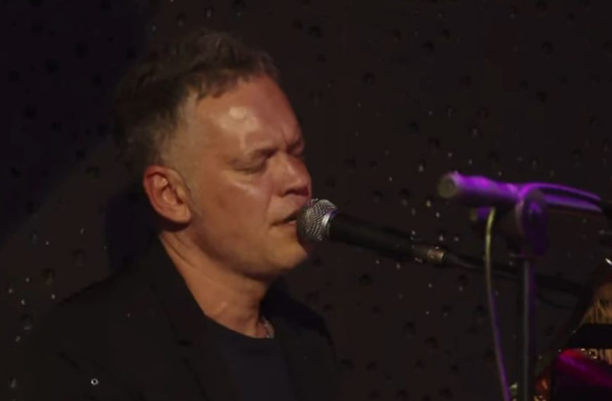 Krzysztof Antkowiak o swoim nawróceniu: Panie Boże, jeśli jesteś, błagam cię, pomóż mi, bo ja nie chcę już tak żyć!