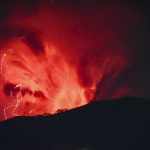 Erupcja wulkanu w Indonezji. Ofiary śmiertelne, zniszczone domy