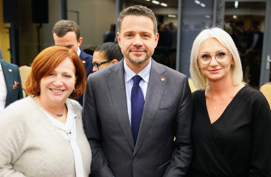 SKANDAL! Posłanka KO powinna się wstydzić. Tak nazwała PiS… [KOMENTARZE]
