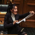 Chaos w nowozelandzkim parlamencie. Podarła ustawę i zatańczyła