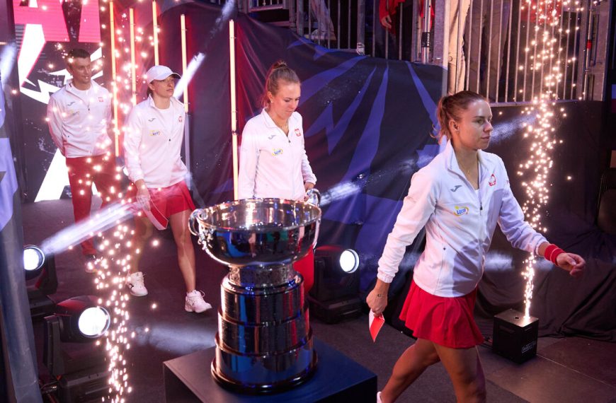 Polki przegrały w półfinale Billie Jean King Cup z Włoszkami 1:2