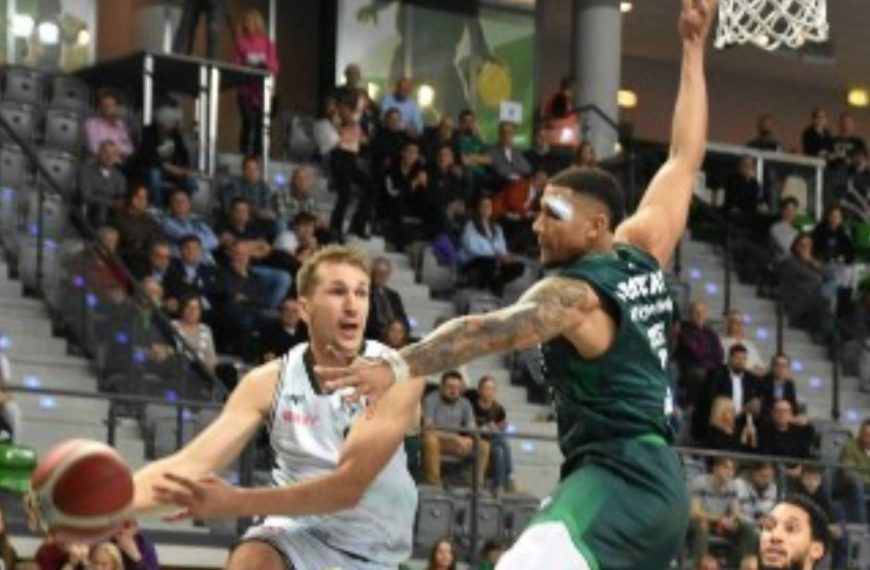 Anwil prowadzi, ale gonią go Trefl i Legia