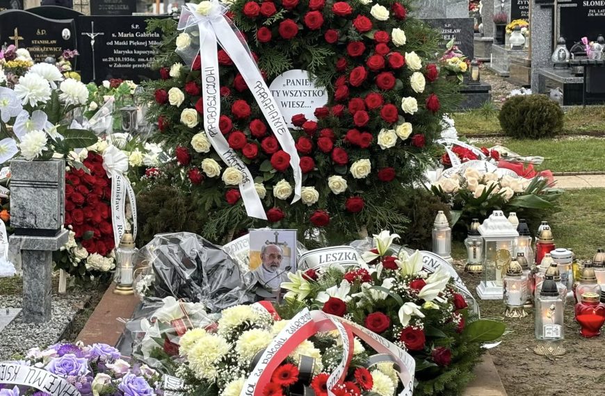 Tłumy wiernych pożegnały ks. Lachowicza