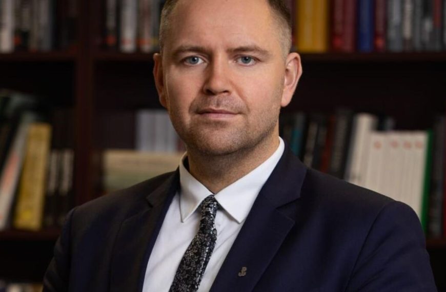 Karol Nawrocki zdradził kiedy idzie na urlop, apeluje do Trzaskowskiego i Hołowni: „Czas na ruch fair play”
