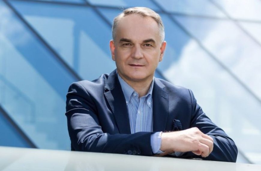 Nie żyje matka znanego polityka. Pożegnał ją chwytającym za serce wpisem