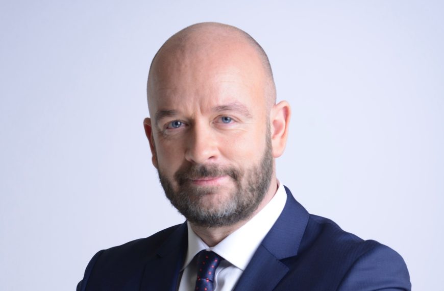 Powiązania Sutryka, na jaw wyszły niewygodne fakty