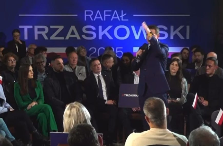 Nerwowo u Trzaskowskiego na spotkaniu. Jego ochrona używa siły!