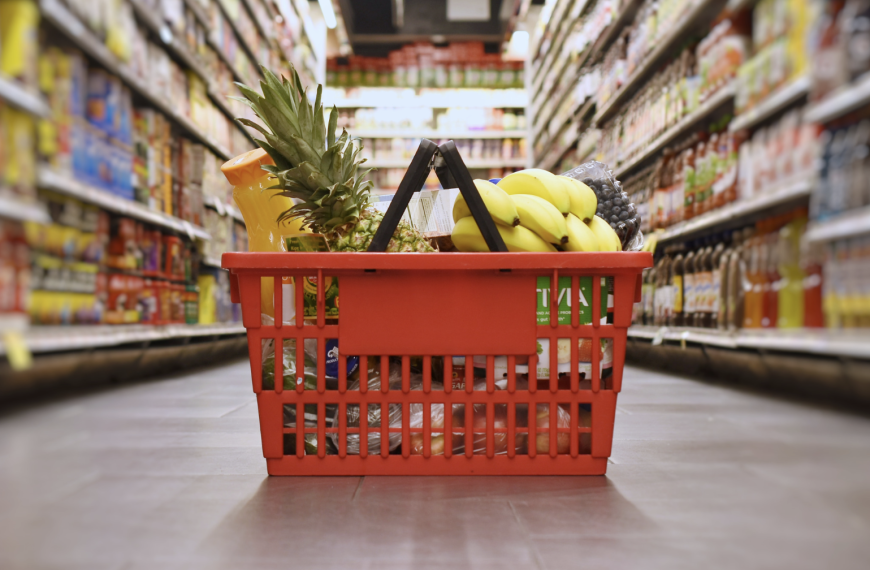 Najgorszy wynik wskaźnika ufności konsumenckiej od roku! Polacy boją się, co będzie dalej