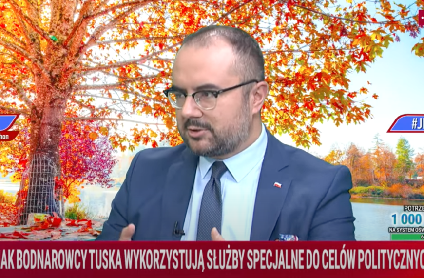 Jabłoński: Tusk gra tymi samymi metodami, odstrzelił Hołownię i chce wstawić nowego