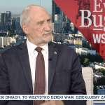 Macierewicz: nie wykluczam wejścia na drogę sądową w związku z kłamstwami komisji Stróżyka