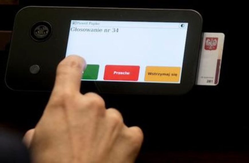 Wolna Wigilia od 2025 roku. Polityk PiS: To oszustwo!