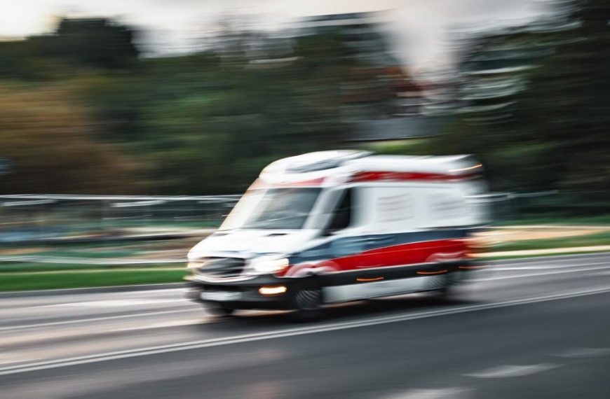 Tragiczny wypadek na budowie. 58-latek wpadł do dołu