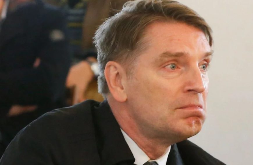 Absurdalny pomysł Lisa! Państwowa ochrona dla… kandydata KO. Internauci ostro: „Dostanie ochronę z Niemiec i Rosji”