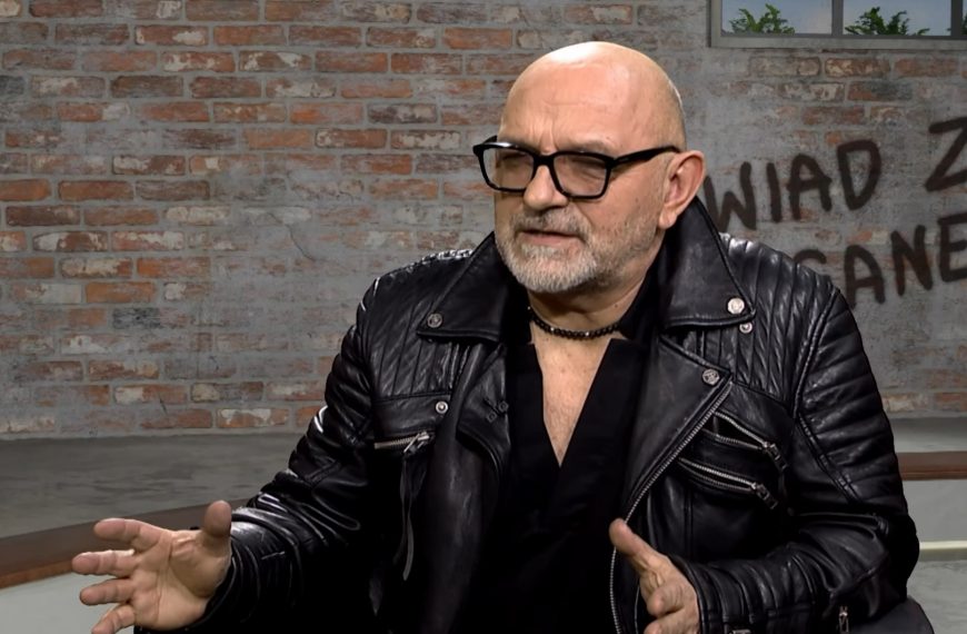 Stróżniak zabronił puszczać „Przeżyj to sam” na wiecach KOD-u