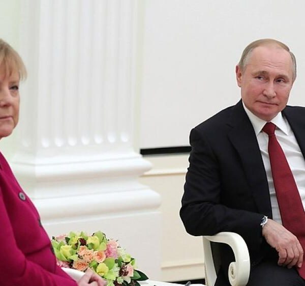 Była kanclerz usprawiedliwia rosyjskiego&hellip;