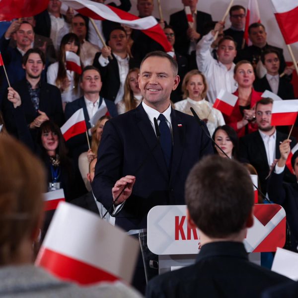 Morawiecki apeluje: odłóżmy na&hellip;