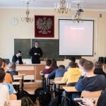 Bp Czaja: To rodzice mają zdecydować, jak ma wyglądać lekcja religii w szkole