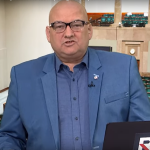 Co, jeśli Trump stwierdzi, że na scenie politycznej jest tylko miejsce dla jednego Donalda?