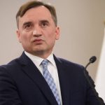 Ziobro odpowiada na groźby Sroki: „jesteście nieistniejącą komisją”