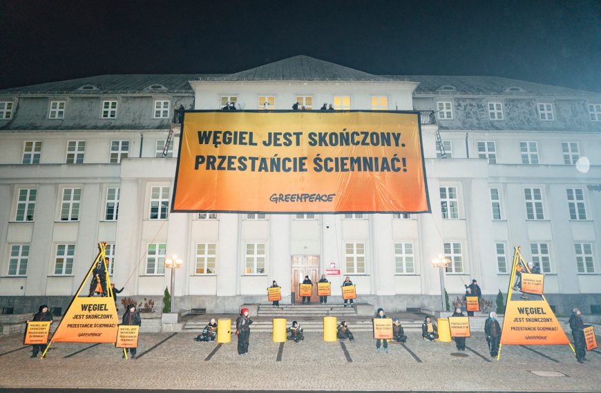 Eko-aktywiści znów w akcji. Tym razem atakowali… węgiel