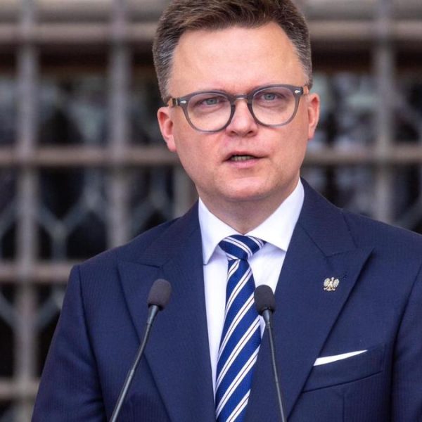 NSZZ „Solidarność” cofa zgodę na wynajem Sali BHP dla Szymona Hołowni