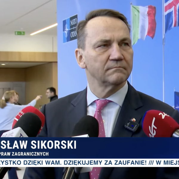 HIT! Reporter Republiki zapytał Sikorskiego o Reyndersa. Zdumiewająca odpowiedź!